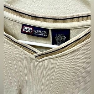 🚨3/$15 V Neck Long Sleeve Sweater in Tan Color Size Large 42/44.